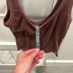 Vuori Cropped Ribbed Tank